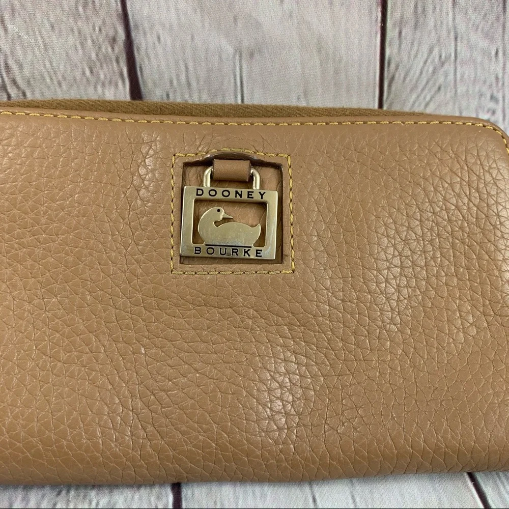 Donney & Bourke Leather Continental Wallet